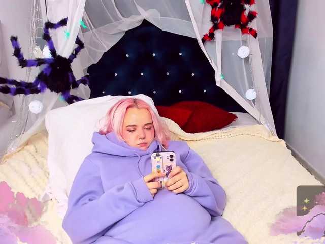 Capturi de ecran de difuzare EvaMeow