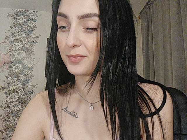 Capturi de ecran de difuzare Evarozali