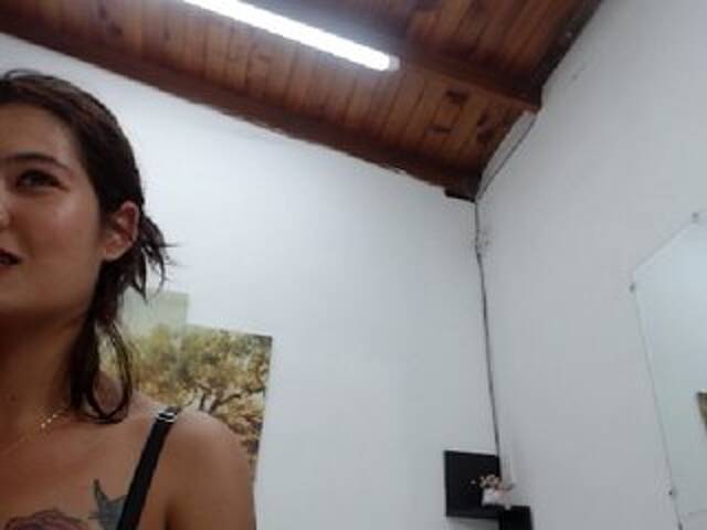 Capturi de ecran de difuzare EvaVega