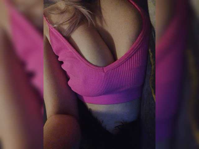 Capturi de ecran de difuzare EveHugs