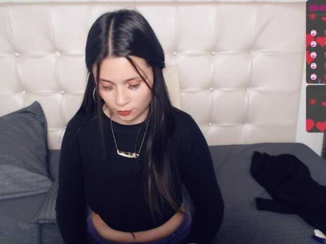 Capturi de ecran de difuzare evelynncrush