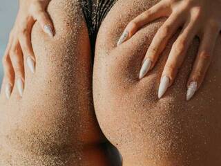 Chat video erotic Evelynne---Lisa