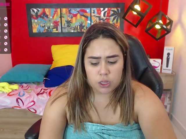 Capturi de ecran de difuzare EvenynMonroe