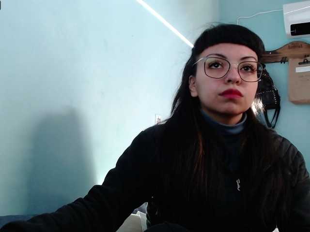 Capturi de ecran de difuzare Evilqueen