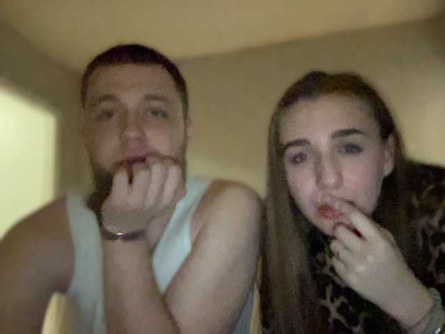 Capturi de ecran de difuzare Family_Love