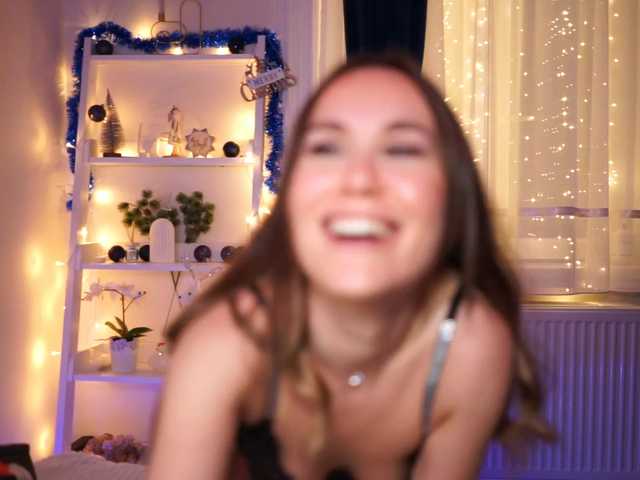 Capturi de ecran de difuzare FeelThisWay