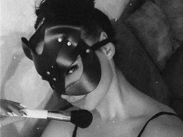 Fotografie a profilului FeniX-