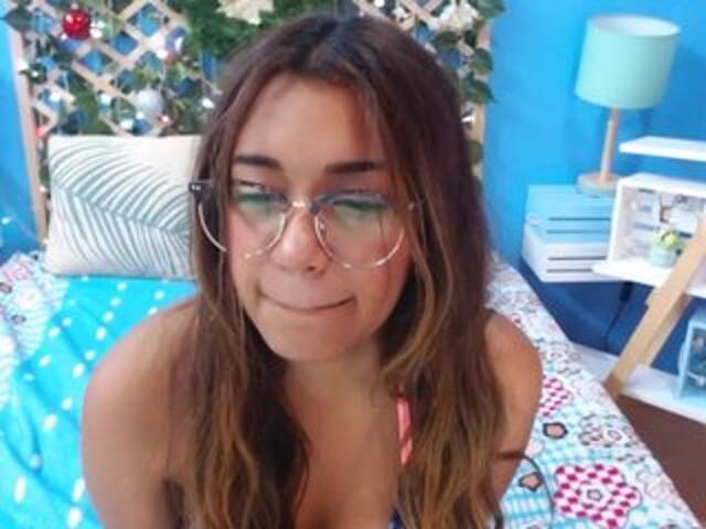 Capturi de ecran de difuzare Mishellehecht