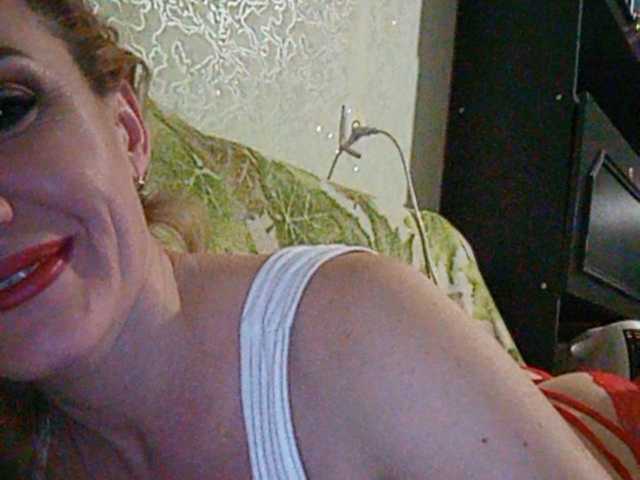 Capturi de ecran de difuzare FiryQDaise