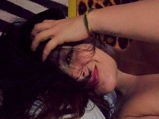 Chat video erotic Flora-med