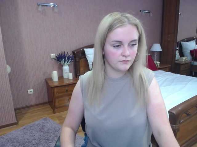 Fotografii FlutteringGaz Hello guys! Thats my first day and i m stil little shy! Lets get know each other better and have nice time together) I would like to feel comfy with you) Pvt and Grp On!!!