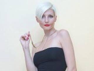 Chat video erotic foxi1010