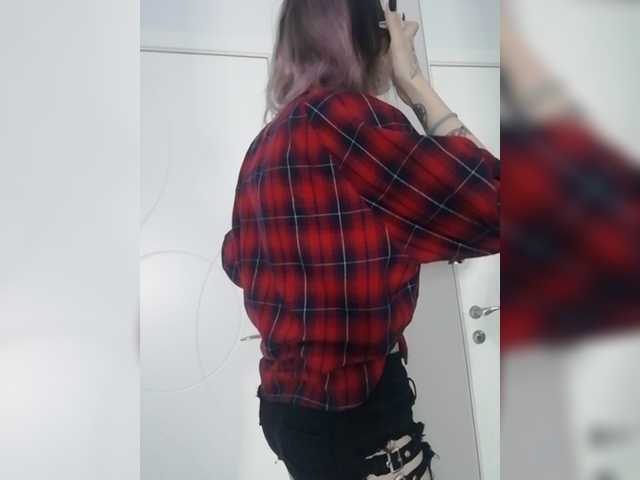 Capturi de ecran de difuzare FoxliFletcher