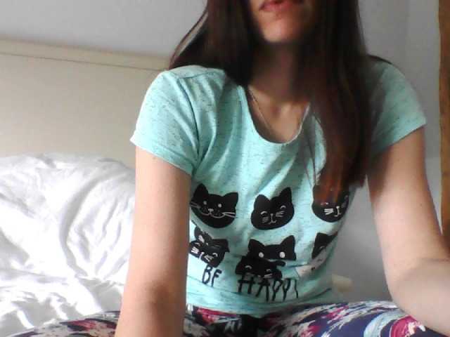 Capturi de ecran de difuzare FoxMoony