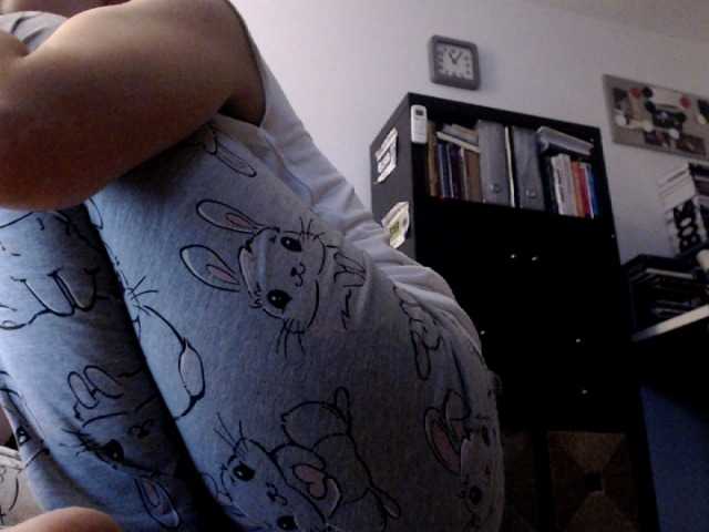 Capturi de ecran de difuzare FoxMoony