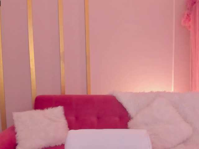 Fotografii GabbieM21 Meet me and touch my pussy to feel how much pleasure I can give you! ♥ Rub clit at goal 138