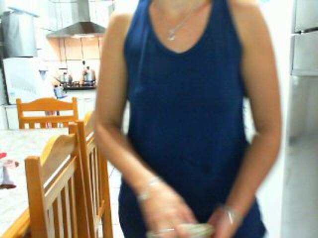 Capturi de ecran de difuzare GabiBrasil