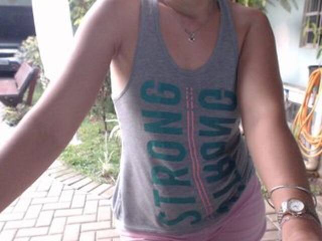 Capturi de ecran de difuzare GabiBrasil