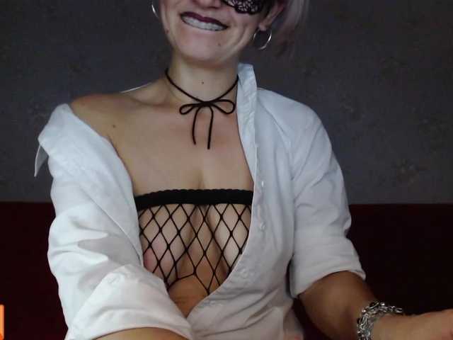 Capturi de ecran de difuzare CallMeGaby