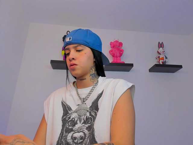 Capturi de ecran de difuzare Gangster-girl
