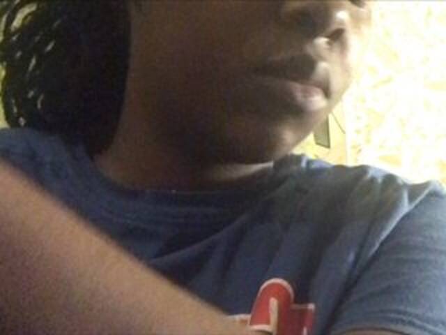 Capturi de ecran de difuzare GiannaDefoe