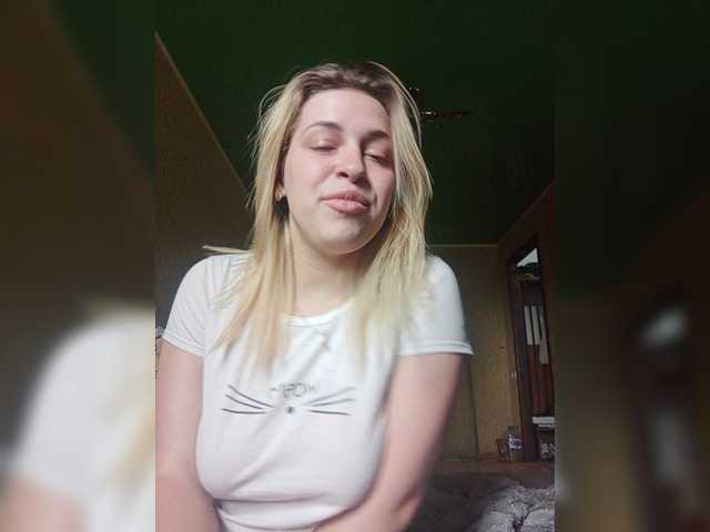 Capturi de ecran de difuzare GinaLettie
