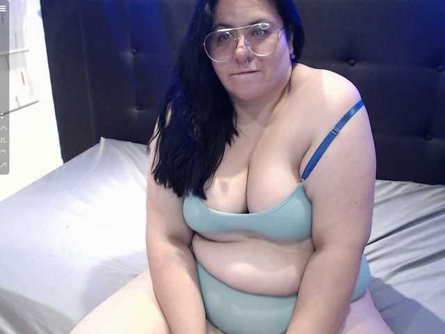 Fotografii ginnylicious Hello Guys! Make me moan with your tips!! pvt open!!