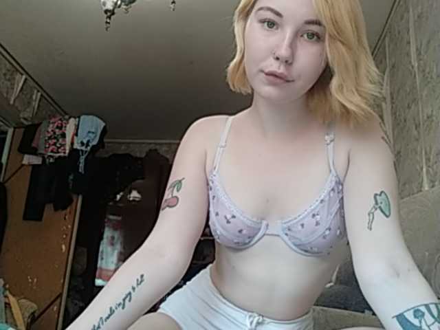 Fotografii daddygirlmeow 600 free show, 200 naked, 40 tits, pussy 80, ass 60