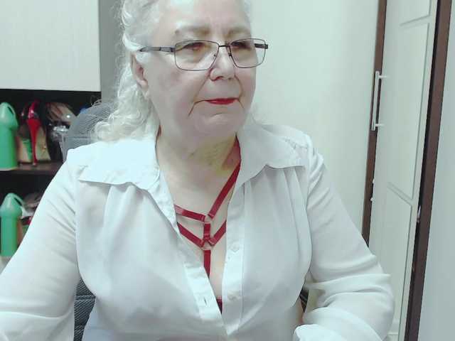 Capturi de ecran de difuzare GrannyWants