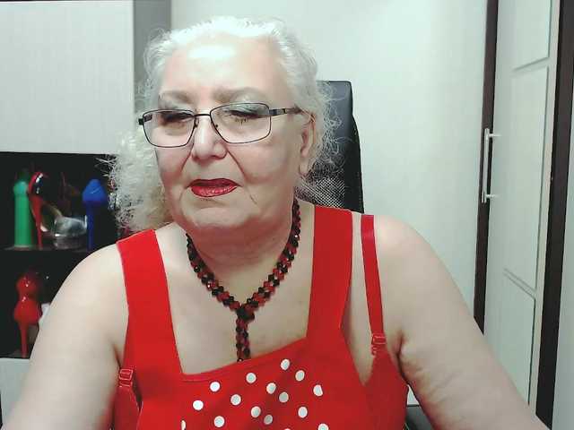 Capturi de ecran de difuzare GrannyWants