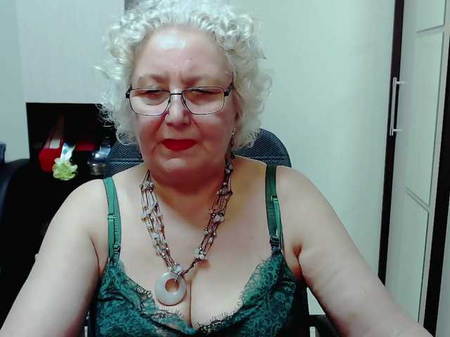 Fotografii GrannyWants all shows in clothes only for tokens.. undress only in private