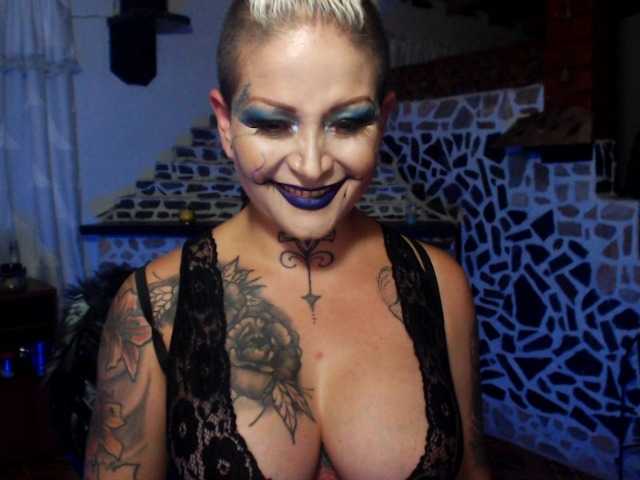 Fotografii gyanhatatho #pussy #ass #anal #squirt #oilshow #feetshow #bondage #tattoedgirl #piercedpussy #piercednipples #bigtits #bigass #latingirl #makeup #cosplay #cute
