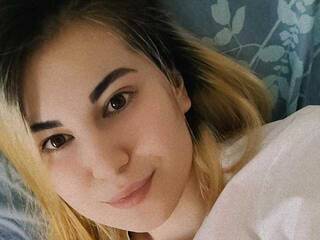 Chat video erotic HanAmi999