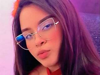 Chat video erotic hanamilkk