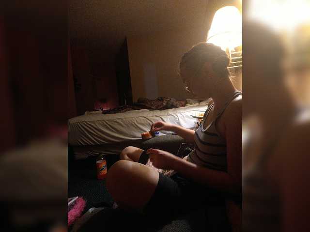 Capturi de ecran de difuzare Hanselgretel