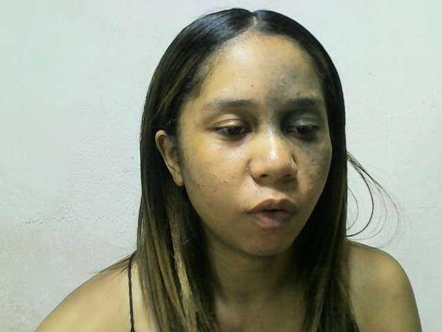 Capturi de ecran de difuzare Harivelo22