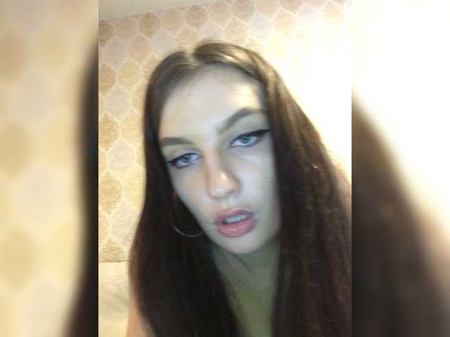 Capturi de ecran de difuzare -k-i-r-a