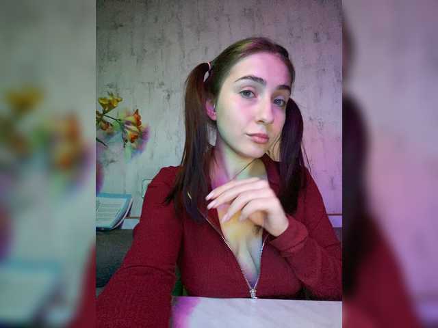 Capturi de ecran de difuzare Harmful-angel