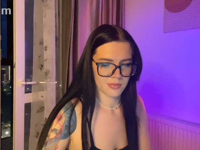 Capturi de ecran de difuzare Heymollyshy