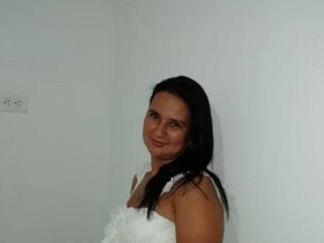 Fotografie a profilului hilarysex1