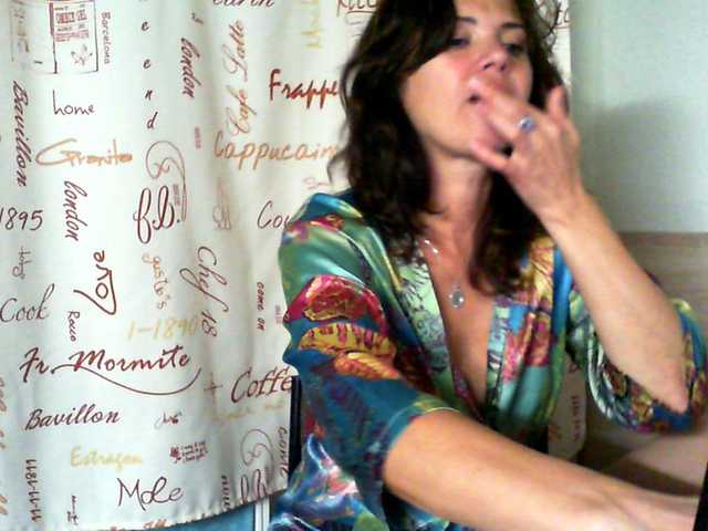 Capturi de ecran de difuzare Hirrona