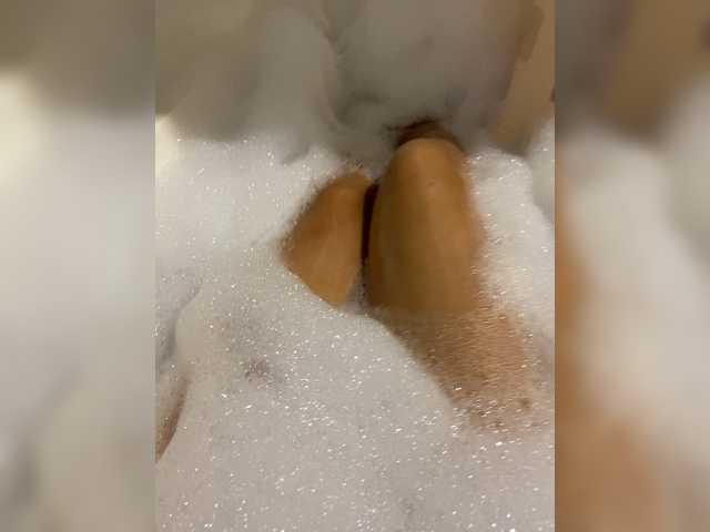 Fotografii HloyaConect Hey guys!:) Goal- #Dance #hot #pvt #c2c #fetish #feet #roleplay Tip to add at friendlist and for requests!