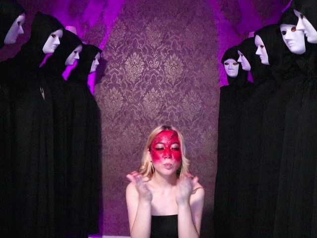 Capturi de ecran de difuzare HollyEmily