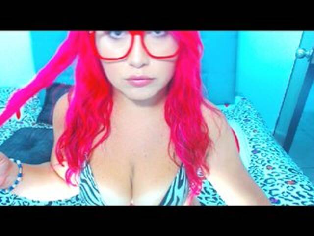 Capturi de ecran de difuzare HoneyBunnyX