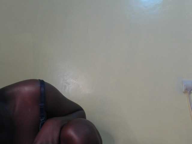 Capturi de ecran de difuzare Hornybee2