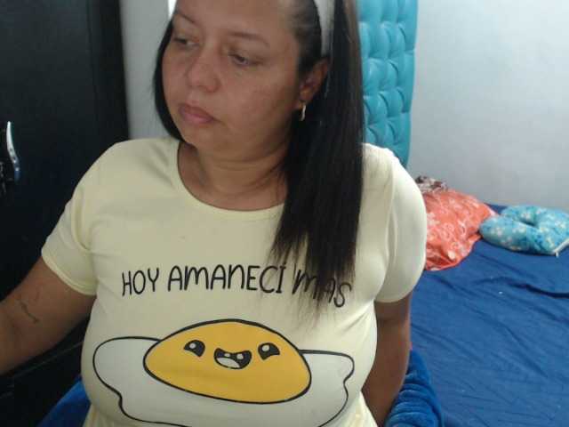 Capturi de ecran de difuzare Hotanalxxx