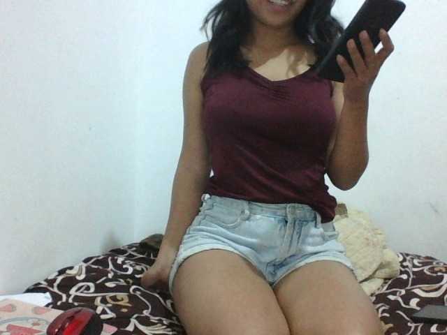 Capturi de ecran de difuzare HoTGirlie