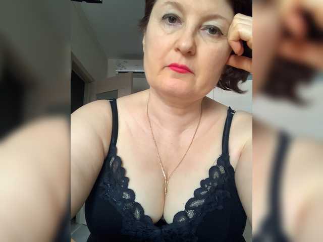 Capturi de ecran de difuzare HotMilfPussy