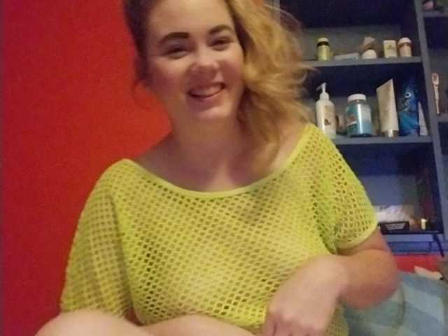 Capturi de ecran de difuzare Hotmomma2b