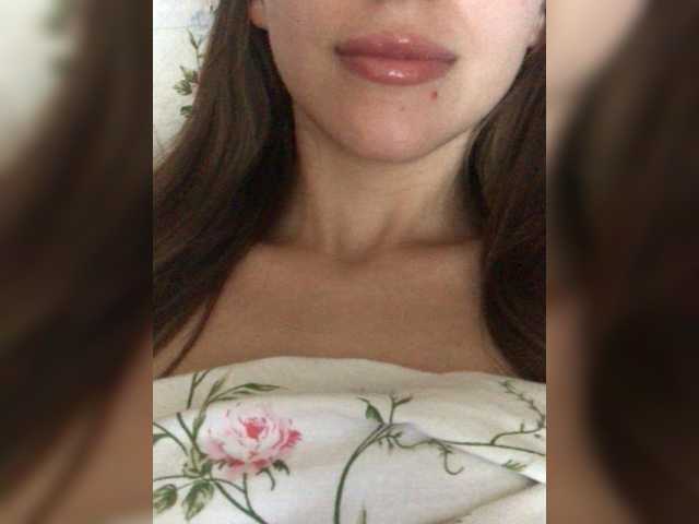 Capturi de ecran de difuzare HottBabe